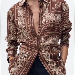 NWT- Woven Paisley Print Brown blouse